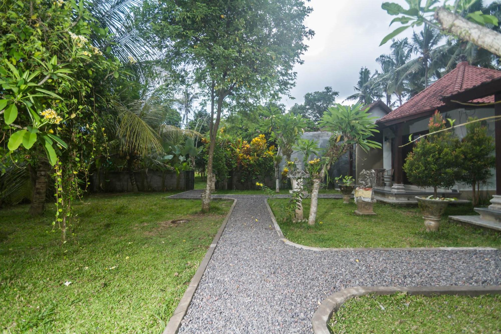 Parthi Puri Ubud Exterior foto